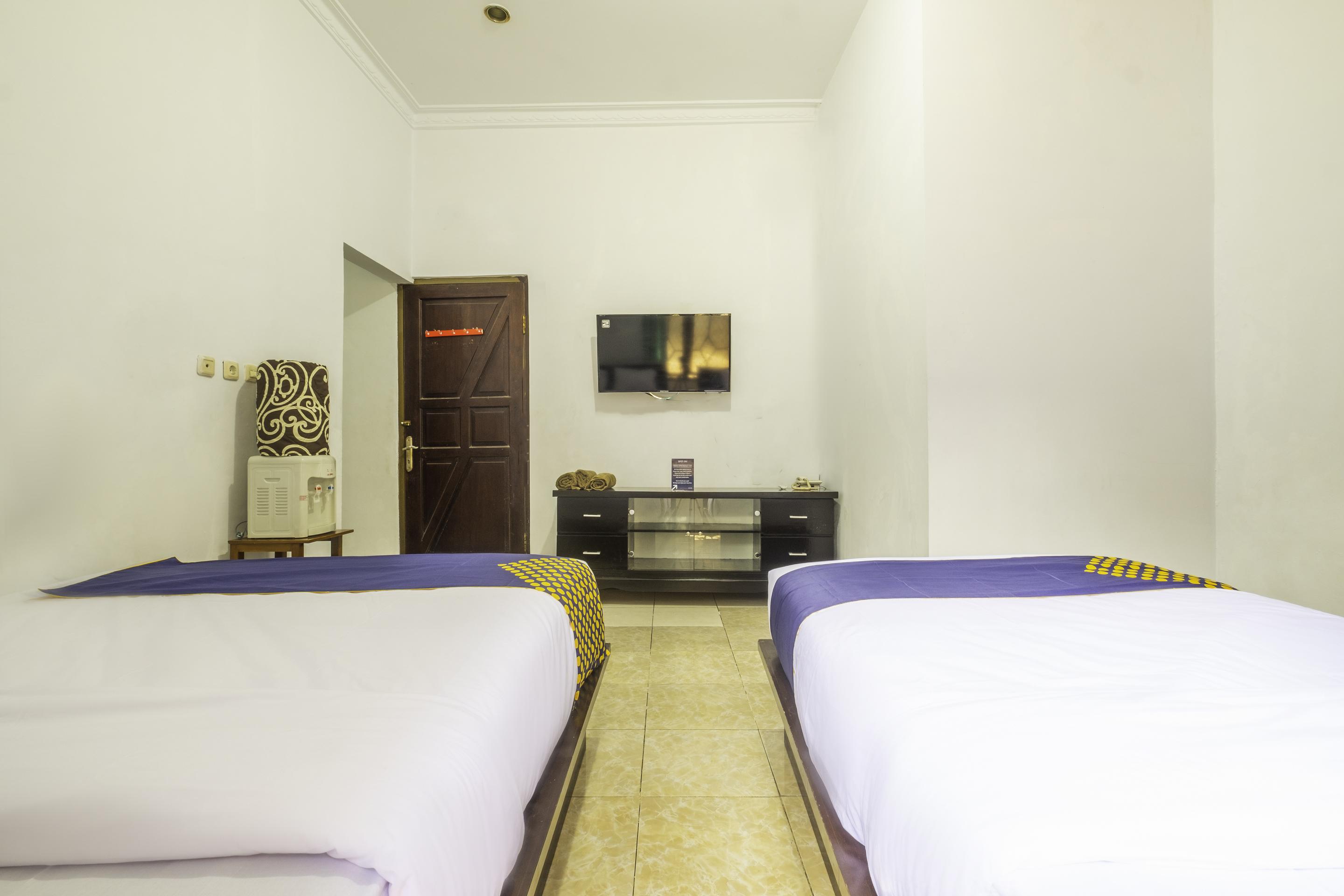 Spot On 2395 Hotel Aden 2 Syariah Tasikmalaya Buitenkant foto