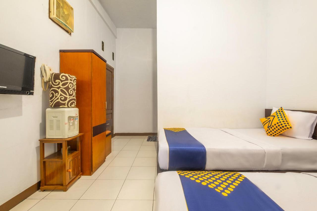 Spot On 2395 Hotel Aden 2 Syariah Tasikmalaya Buitenkant foto
