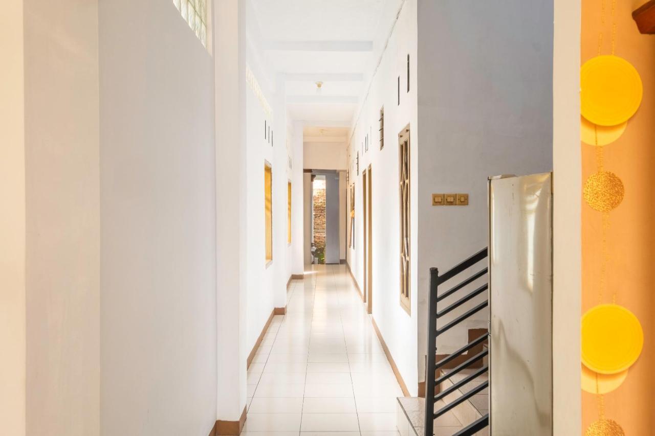 Spot On 2395 Hotel Aden 2 Syariah Tasikmalaya Buitenkant foto