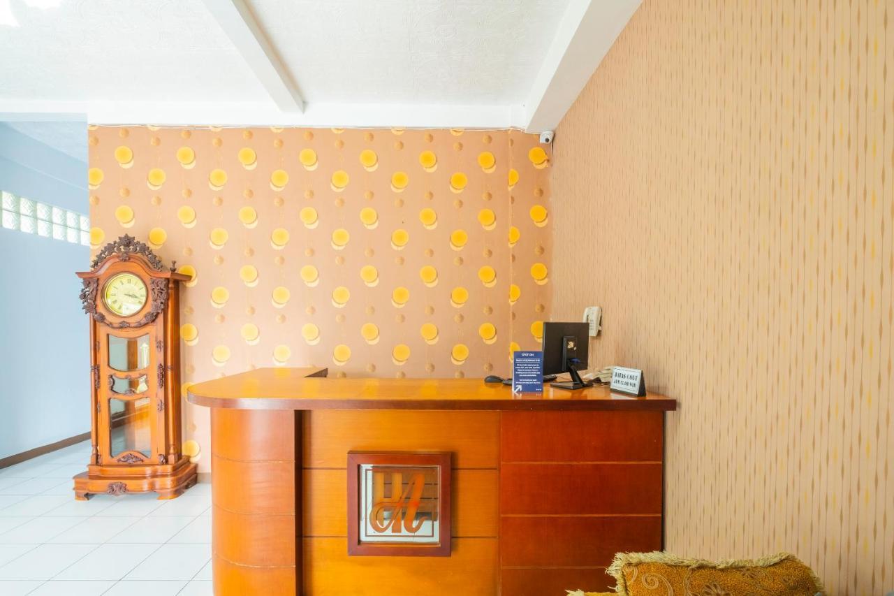 Spot On 2395 Hotel Aden 2 Syariah Tasikmalaya Buitenkant foto